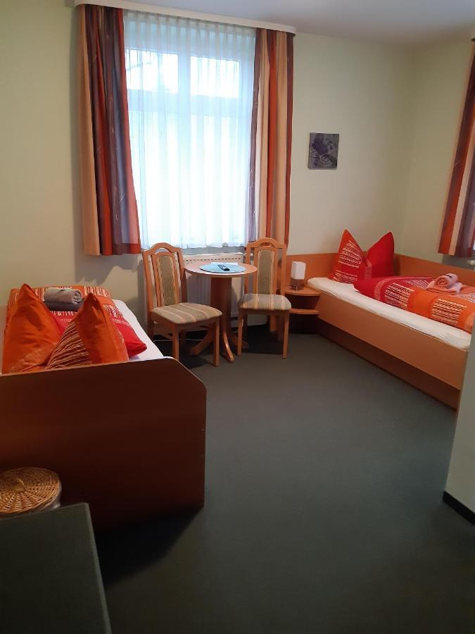 Pension Schoene Grossrohrsdorf Szoba fotó